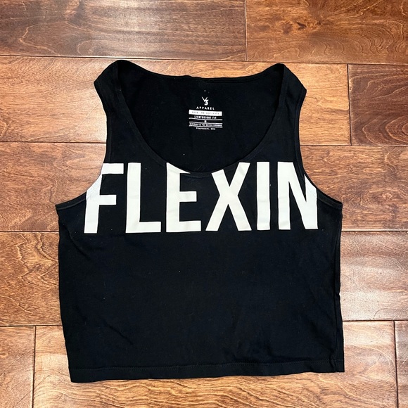Flexin Graphic Tank Crop - Picture 1 of 3